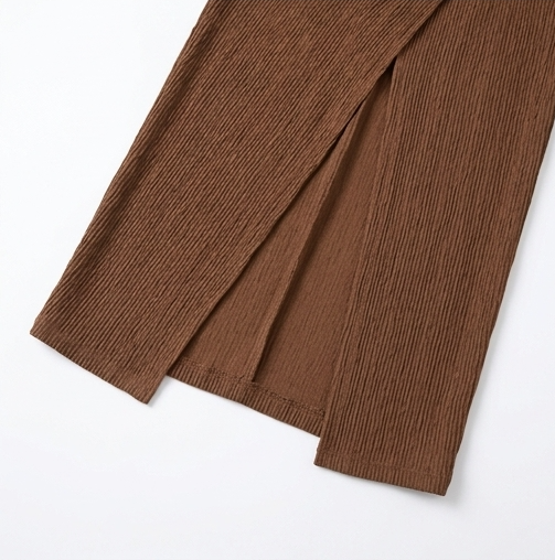 Virella – Asymmetric Ring-Ruched Ribbed Knit Dress