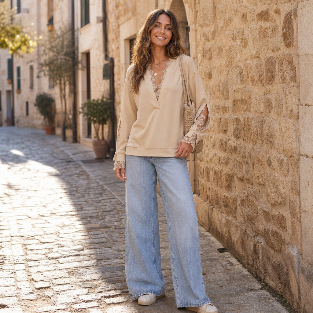 Overa – Lace-Detail Feminine Blouse